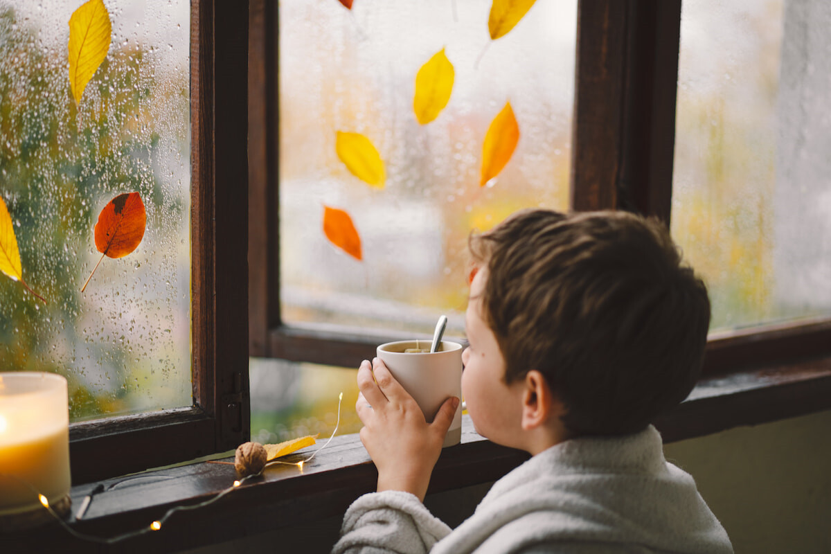 3 idee per goderti una giornata di pioggia in casa con i bambini