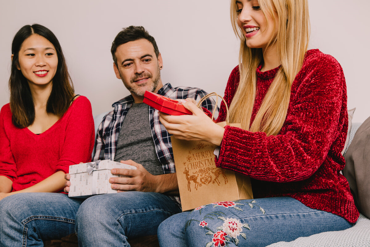Come organizzare un amico invisibile in famiglia