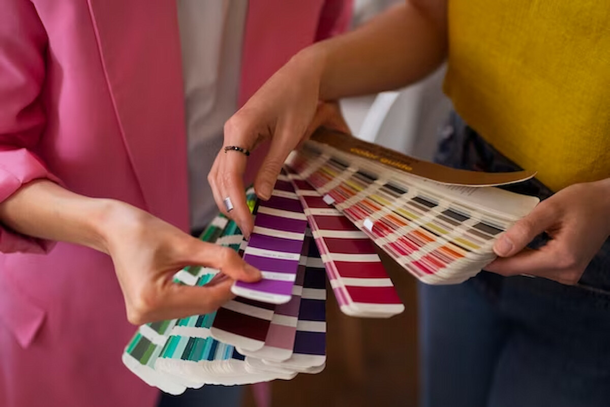 Come scegliere la tavolozza di colori ideale per il tuo soggiorno