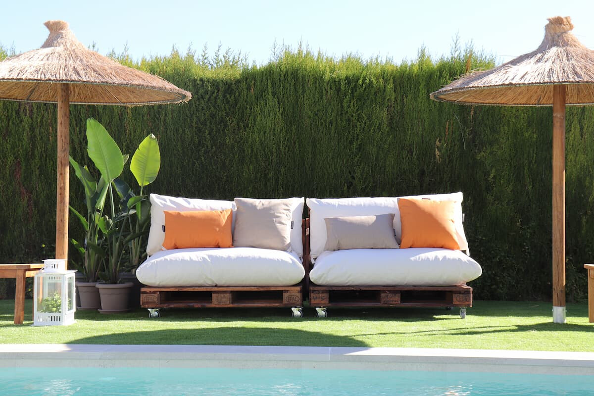 Post: Dai vita al tuo giardino con questi mobili per esterni