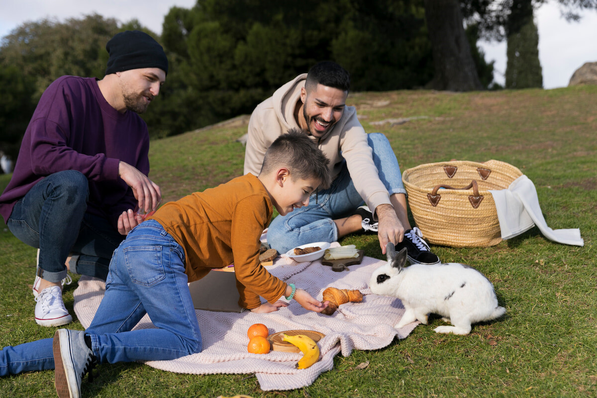 Piani per il fine settimana: escursioni e picnic in famiglia