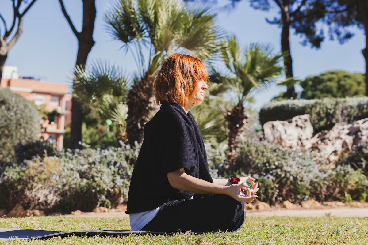 Viaggio verso la disconnessione totale: Transforma il tuo giardino in uno spazio per meditare