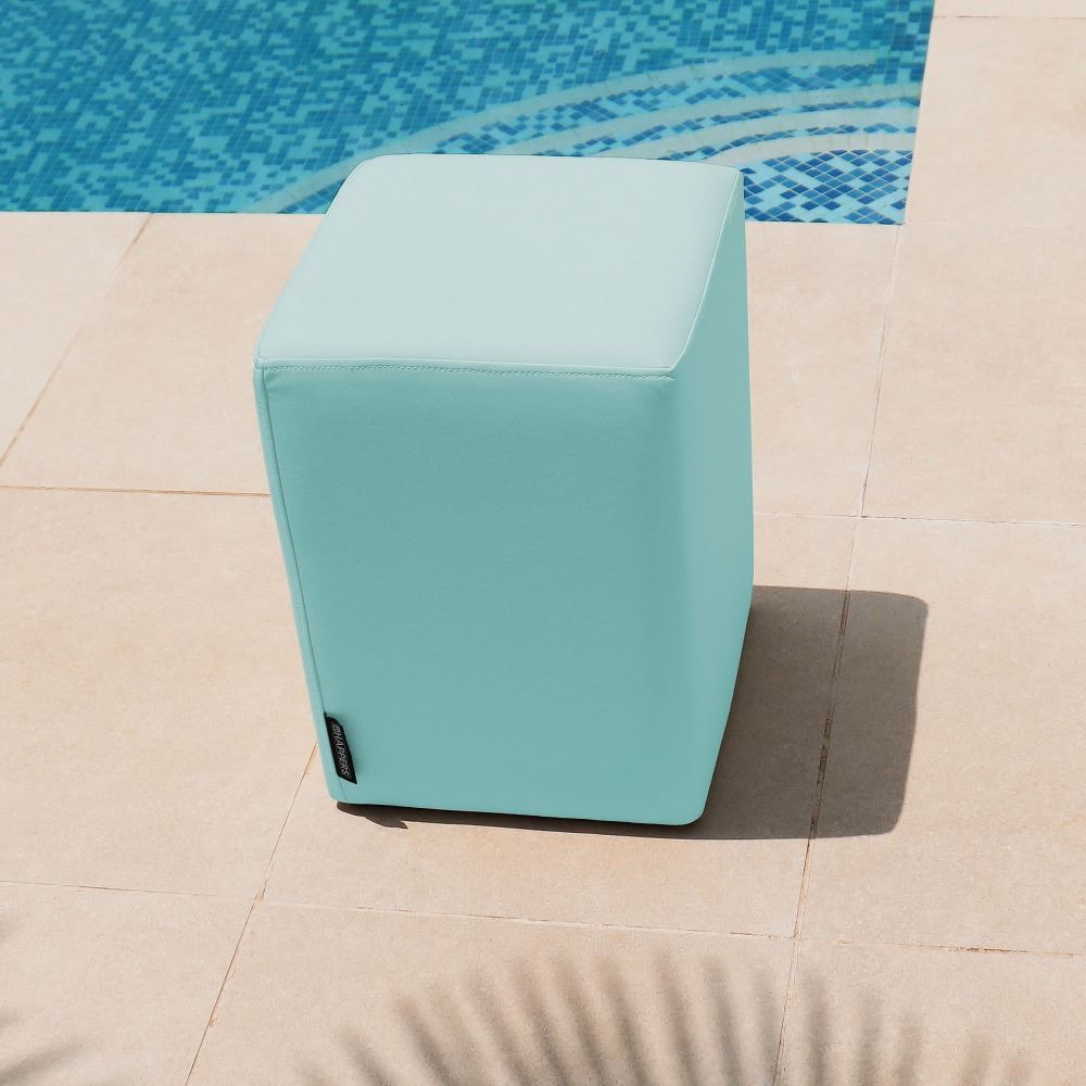 Puff Cubo Polipiel para Exterior o Interior Azul Cielo (2)