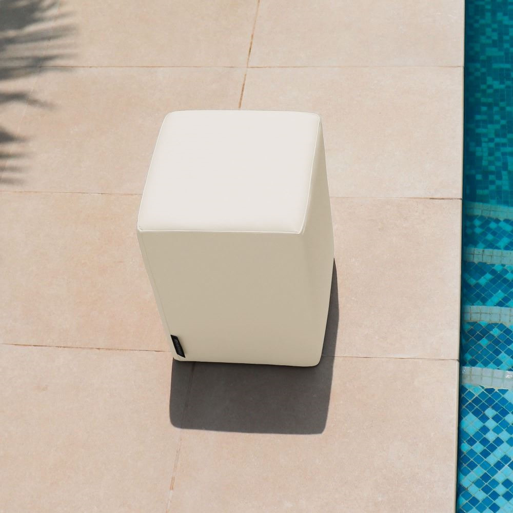 Puff Cubo Polipiel para Exterior o Interior Crudo (6)