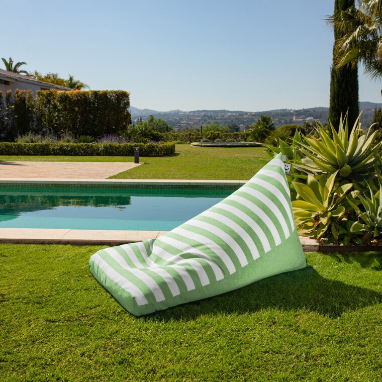 Pouf Piramide Toldotex Verde impermeabile per uso interno o esterno (6)