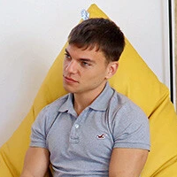 Uomo